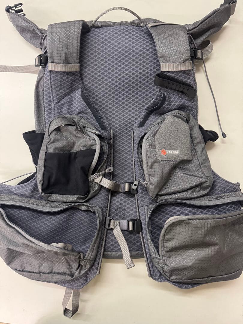 s*w様 最終値下げ！！SIMMS Flyweight Vest Pack シム