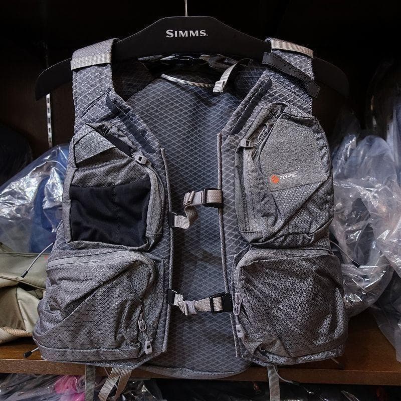 s*w様 最終値下げ！！SIMMS Flyweight Vest Pack シム