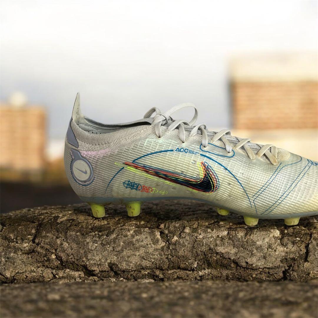 NIKE ナイキ　サッカースパイク　フットサル　オーストラリア