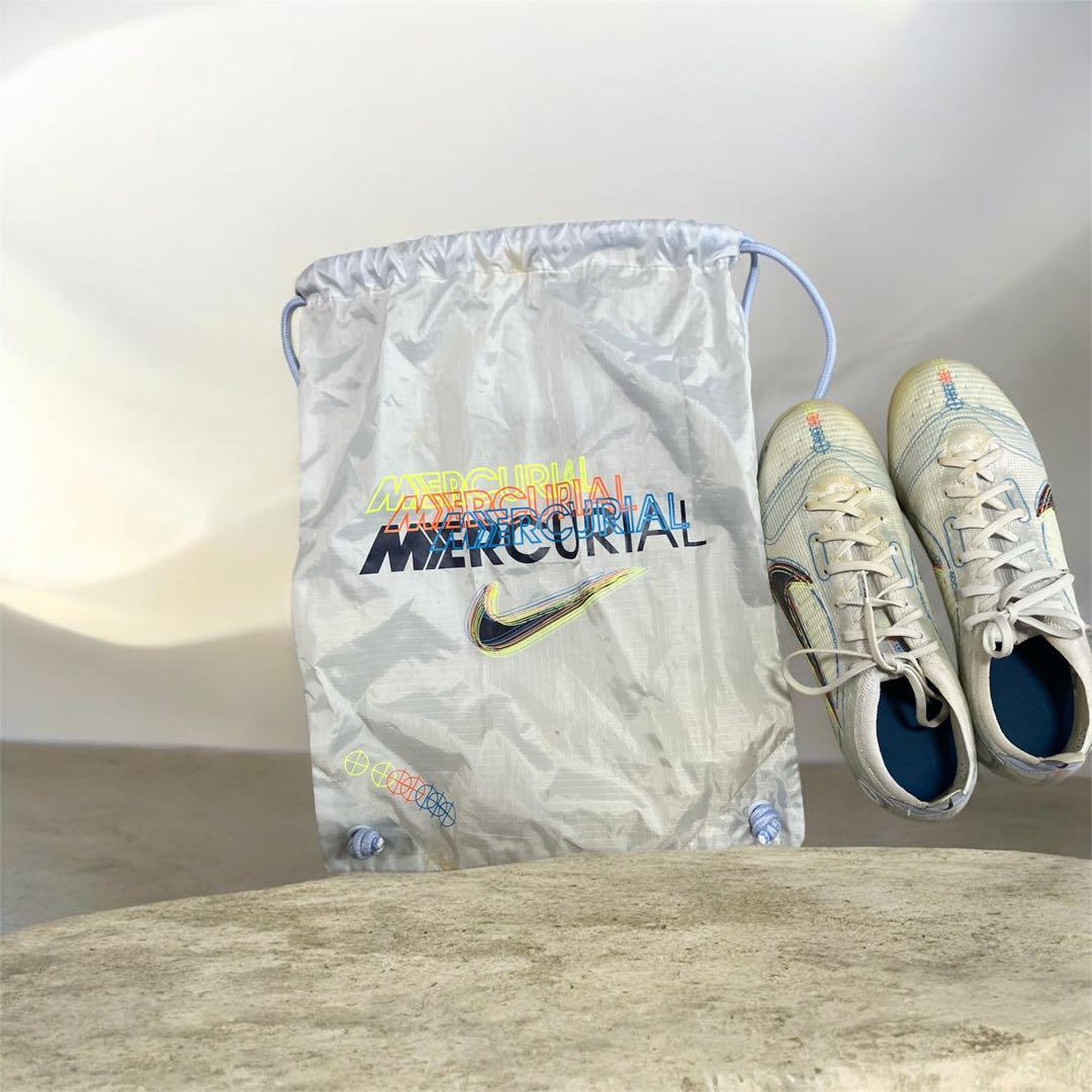 NIKE ナイキ　サッカースパイク　フットサル　オーストラリア