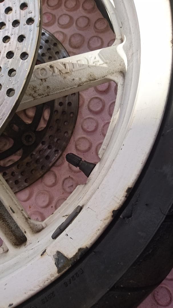 HONDA NSR250R 純正 フロントマグホイール 17インチ 白