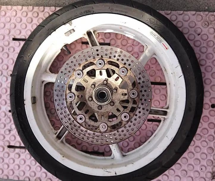 HONDA NSR250R 純正 フロントマグホイール 17インチ 白