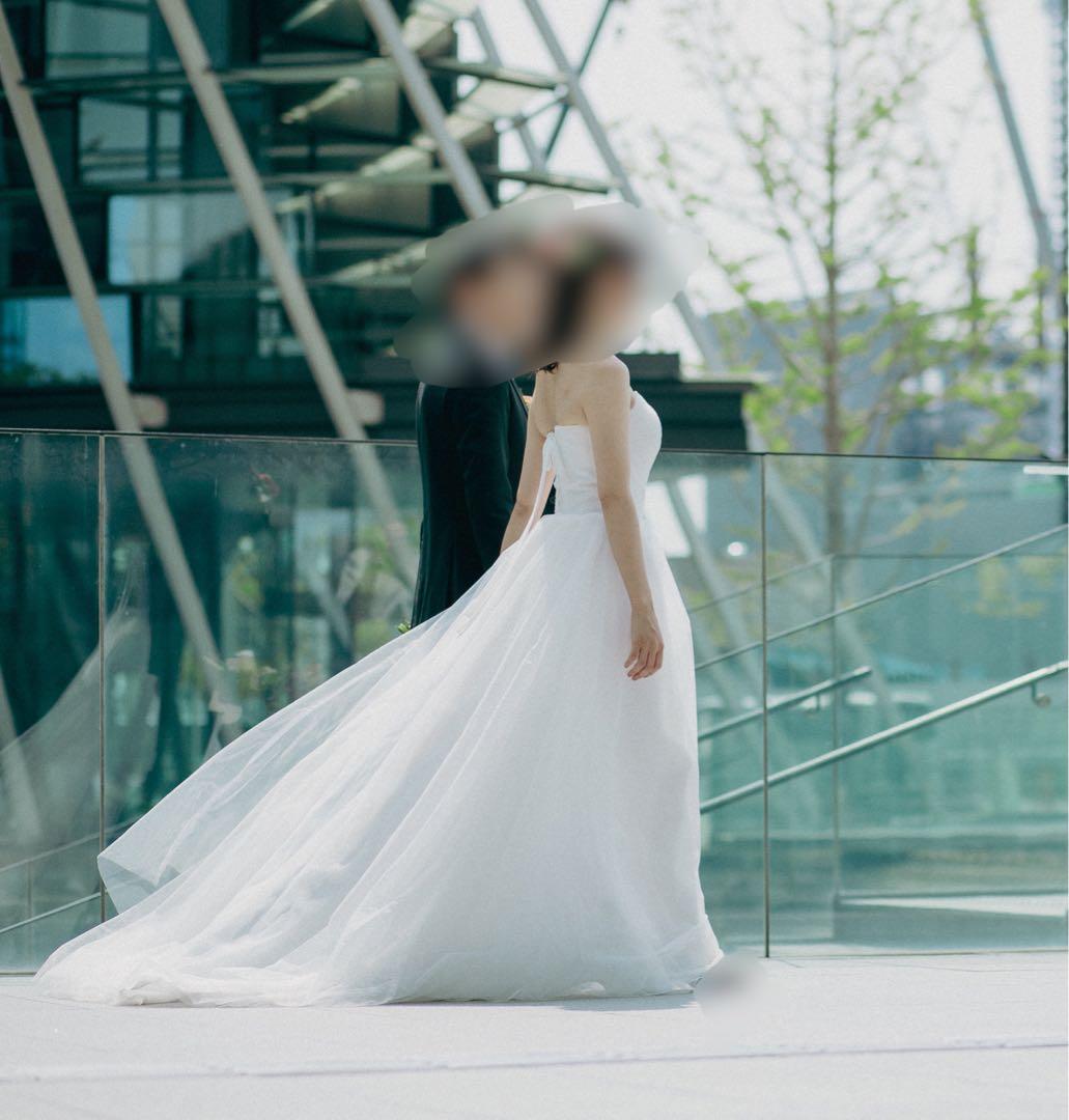 ウェディングドレス【前撮り・二次会用に！】ベール・グローブ付き/チュールホワイト