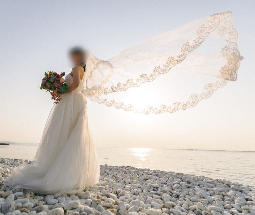 ウェディングドレス【前撮り・二次会用に！】ベール・グローブ付き/チュールホワイト