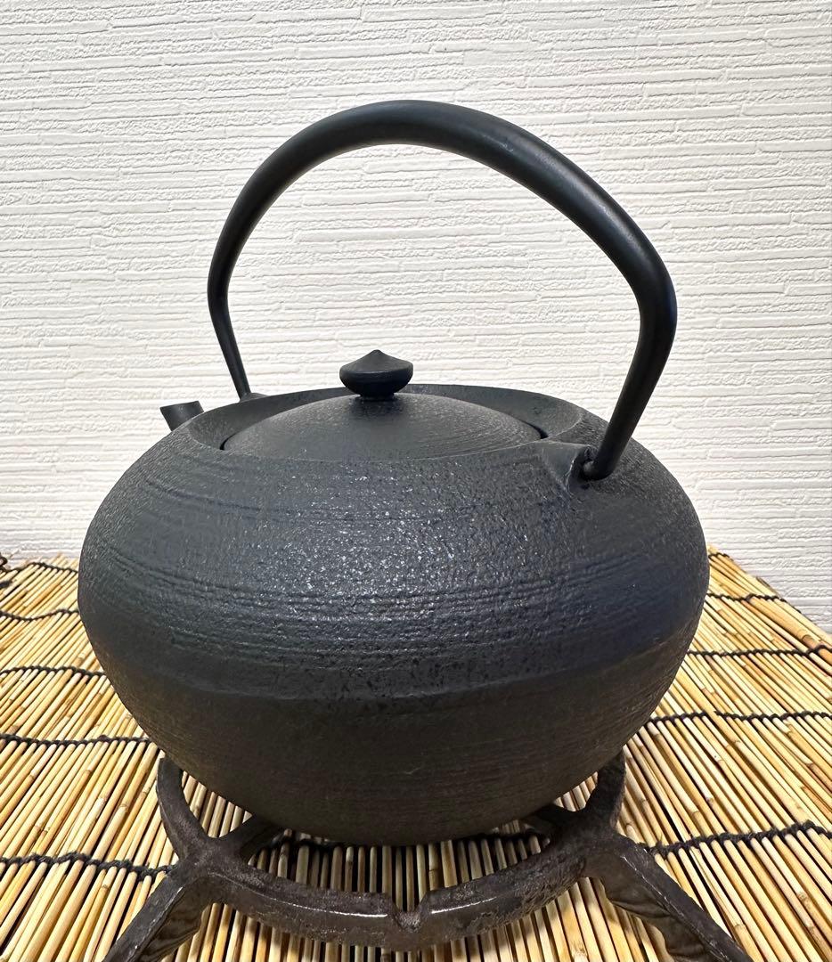 未使用品　鋳心ノ工房　増田尚紀デザイン　平つぼＬ　鉄急須　南部鉄瓶　南部鉄器