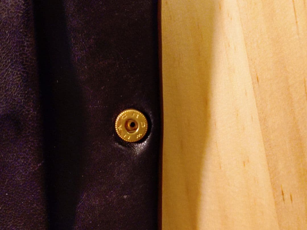 chamoto GUIDIレザー2つ折り財布