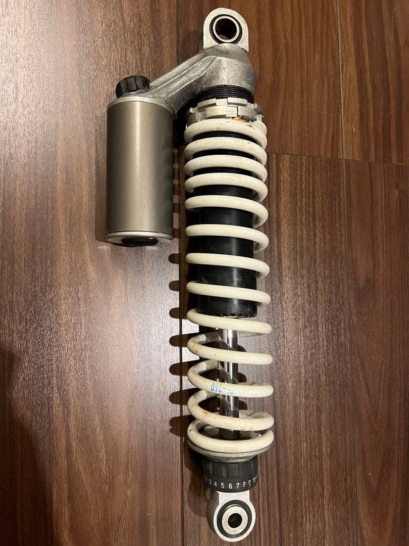 WP ホワイトパワー リアショック 350mm