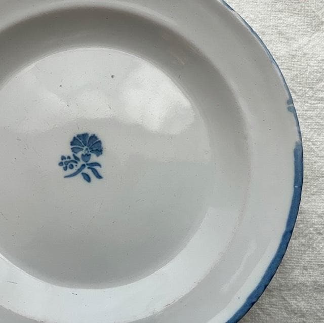印あり◆美品◆19世紀南仏青い花リム皿ムスティエレリーフオクトゴナルキュノワール