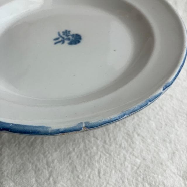 印あり◆美品◆19世紀南仏青い花リム皿ムスティエレリーフオクトゴナルキュノワール