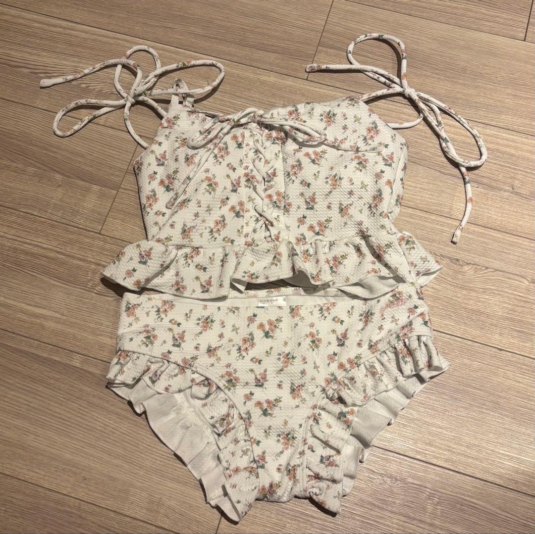 michellmacaron フラワーフリルビキニ