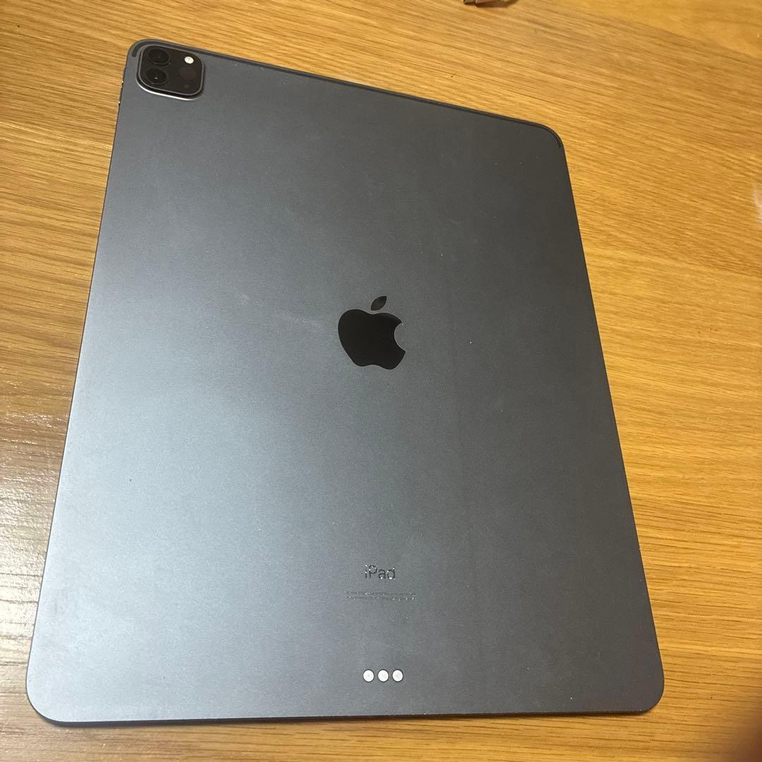 美品 iPad Pro 12.9インチ 第4世代 スペースグレー 256GB