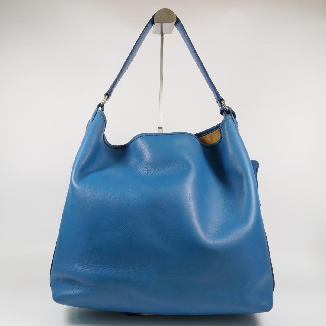 美品✨ ヒロフ レザーワンショルダーバッグ ブルー ロゴ刻印 チャーム付