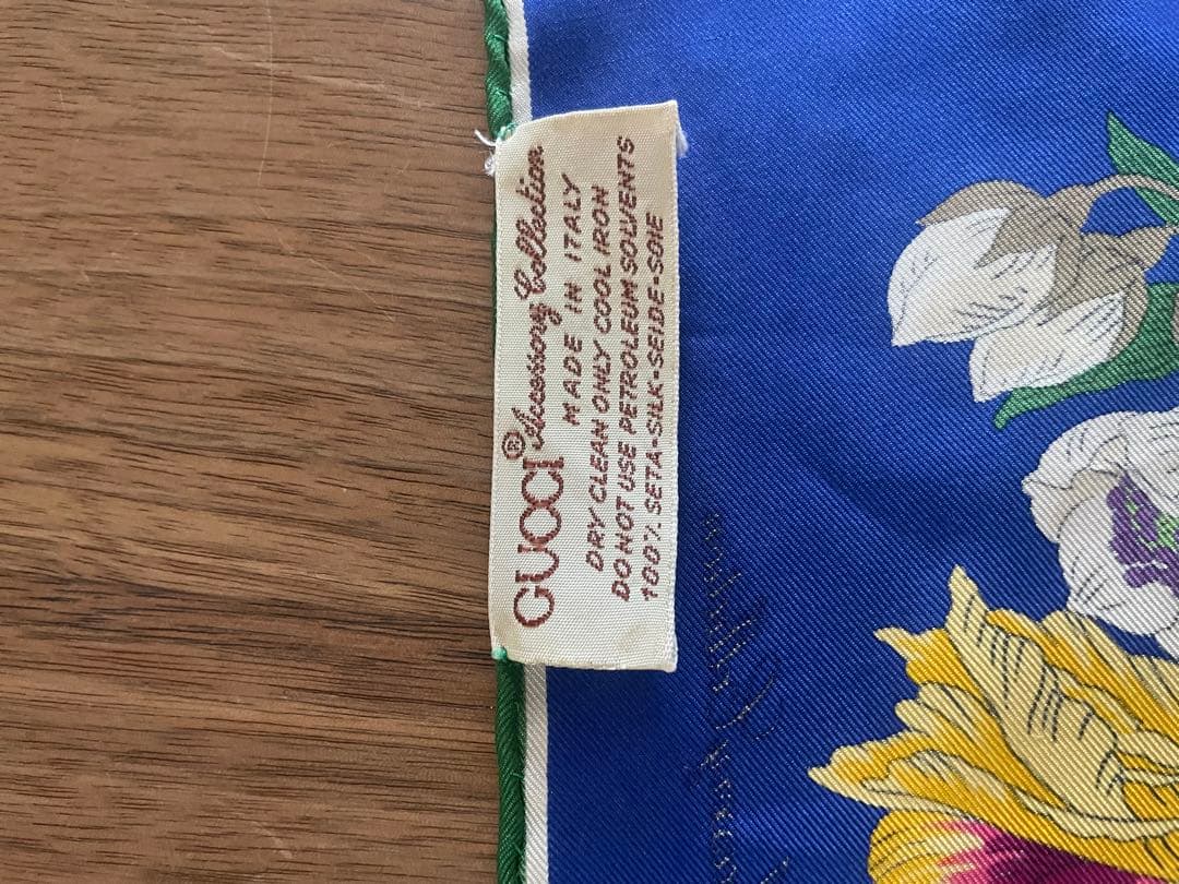 値下げ グッチスカーフ　フローラレディス