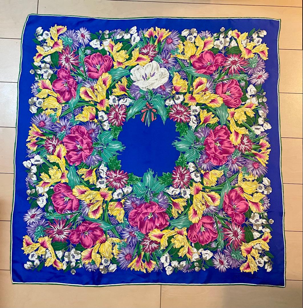 値下げ グッチスカーフ　フローラレディス