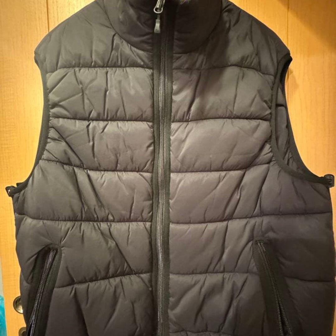 DAIWA PIER39 リバーシブルクライマーズパフ ベスト　黒　ダウン