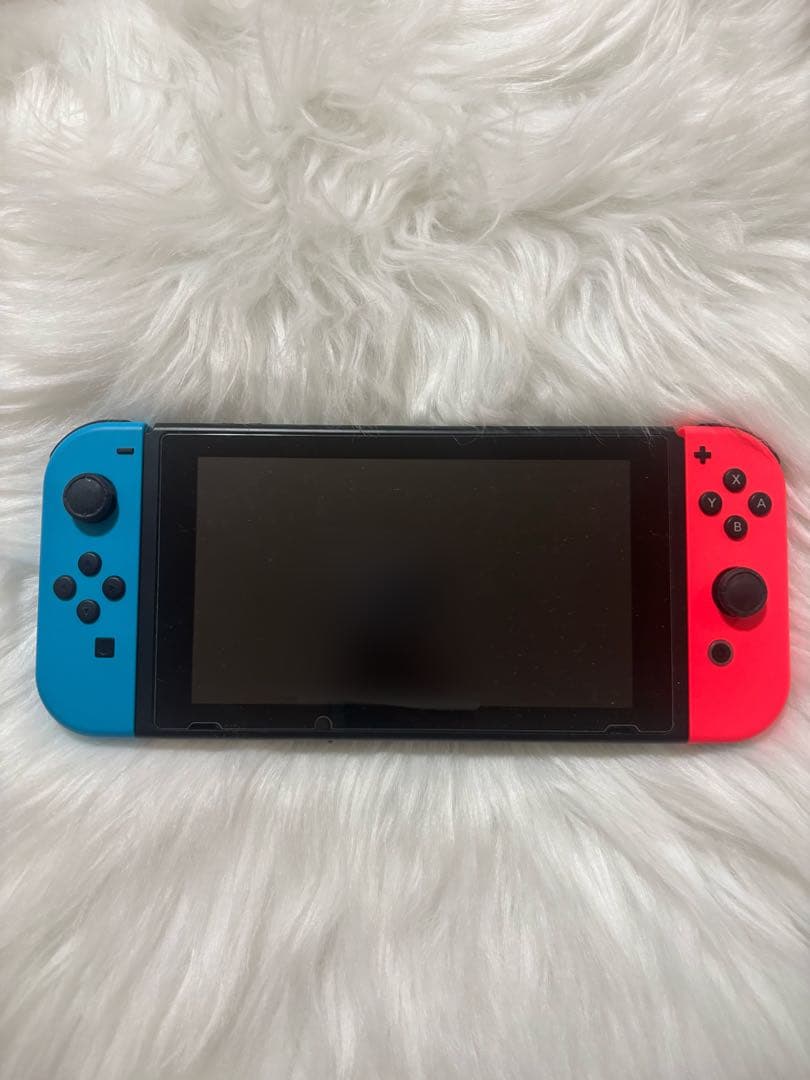 Nintendo Switch 任天堂スイッチ　ソフト付き　マリオカート8