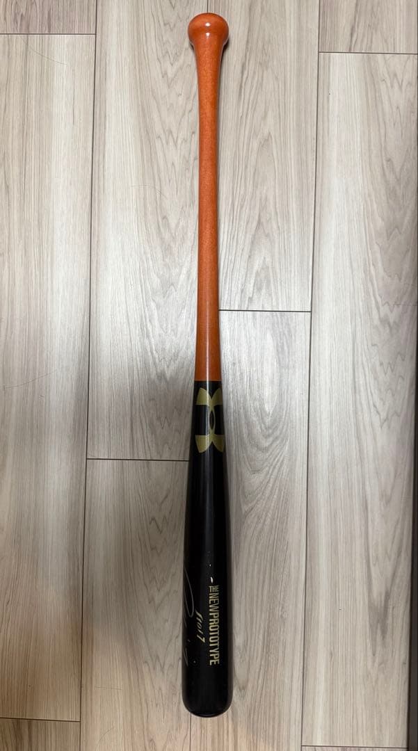 阪神タイガース 糸井嘉男 直筆サイン入り 実使用バット アンダーアーマー 超人