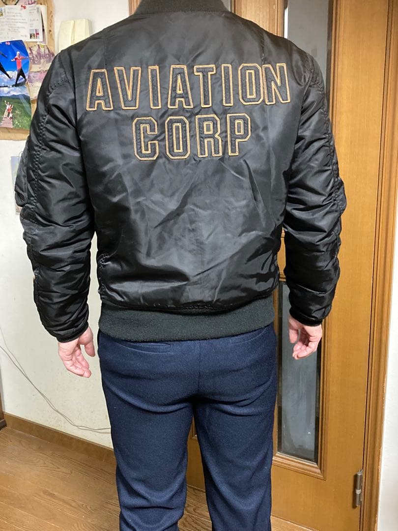 アヴィレックス　ワッペンフルカスタム　MA-1 バックロゴ　Mサイズ　黒