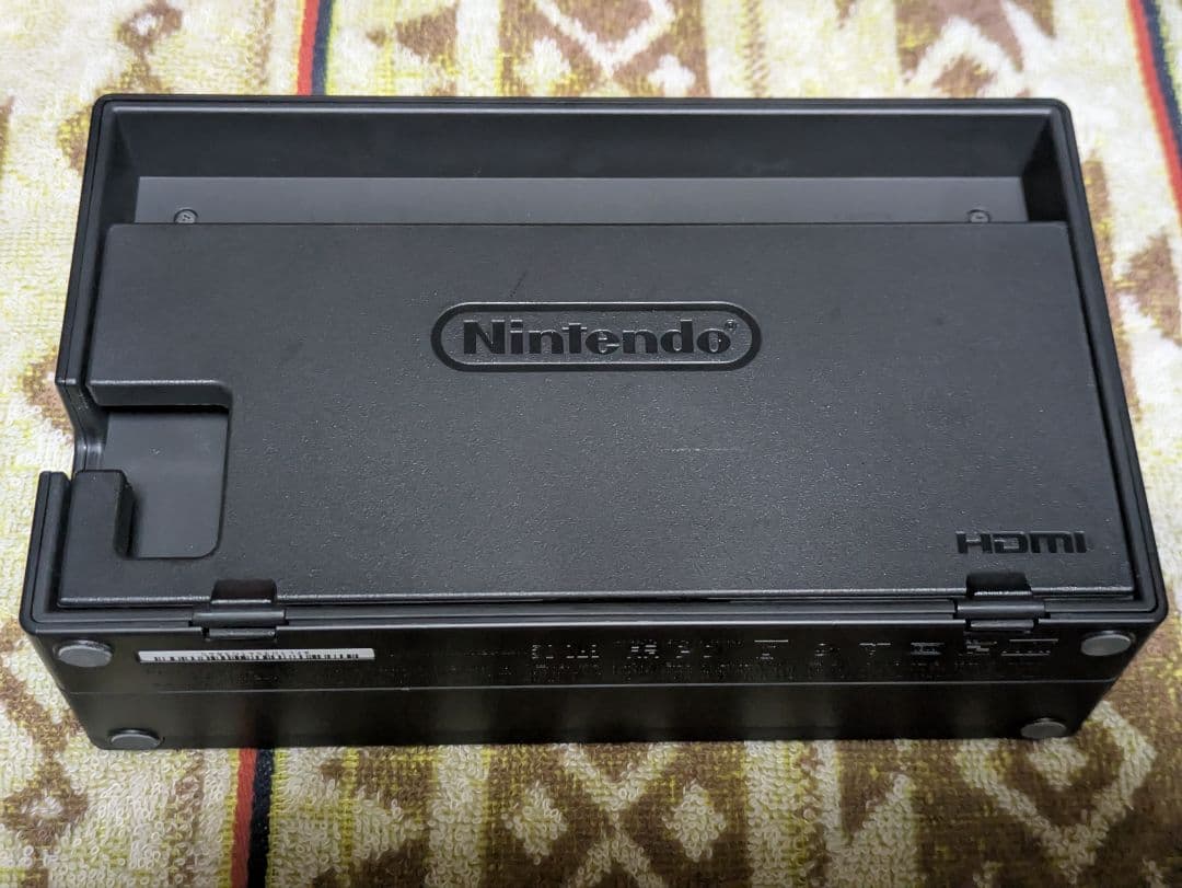 Nintendo Switch 本体 グレー 箱あり ソフト3本、ケース