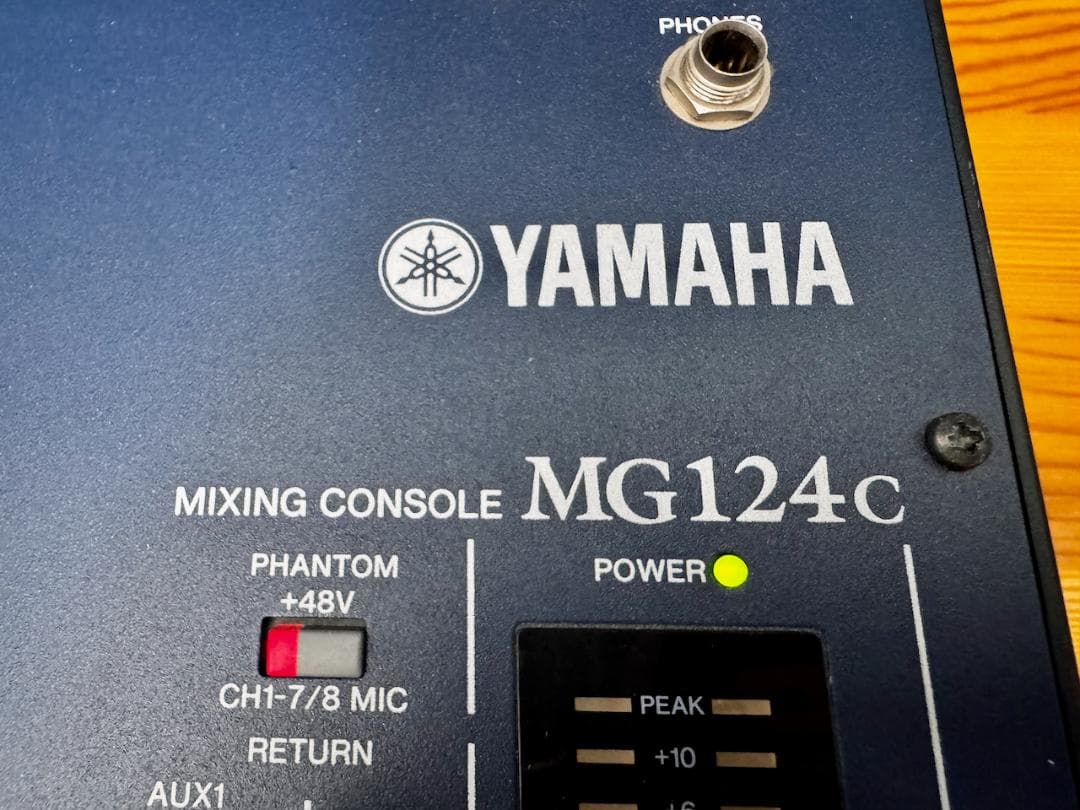 美品 YAMAHA MG124C 12チャンネル アナログミキシングコンソール