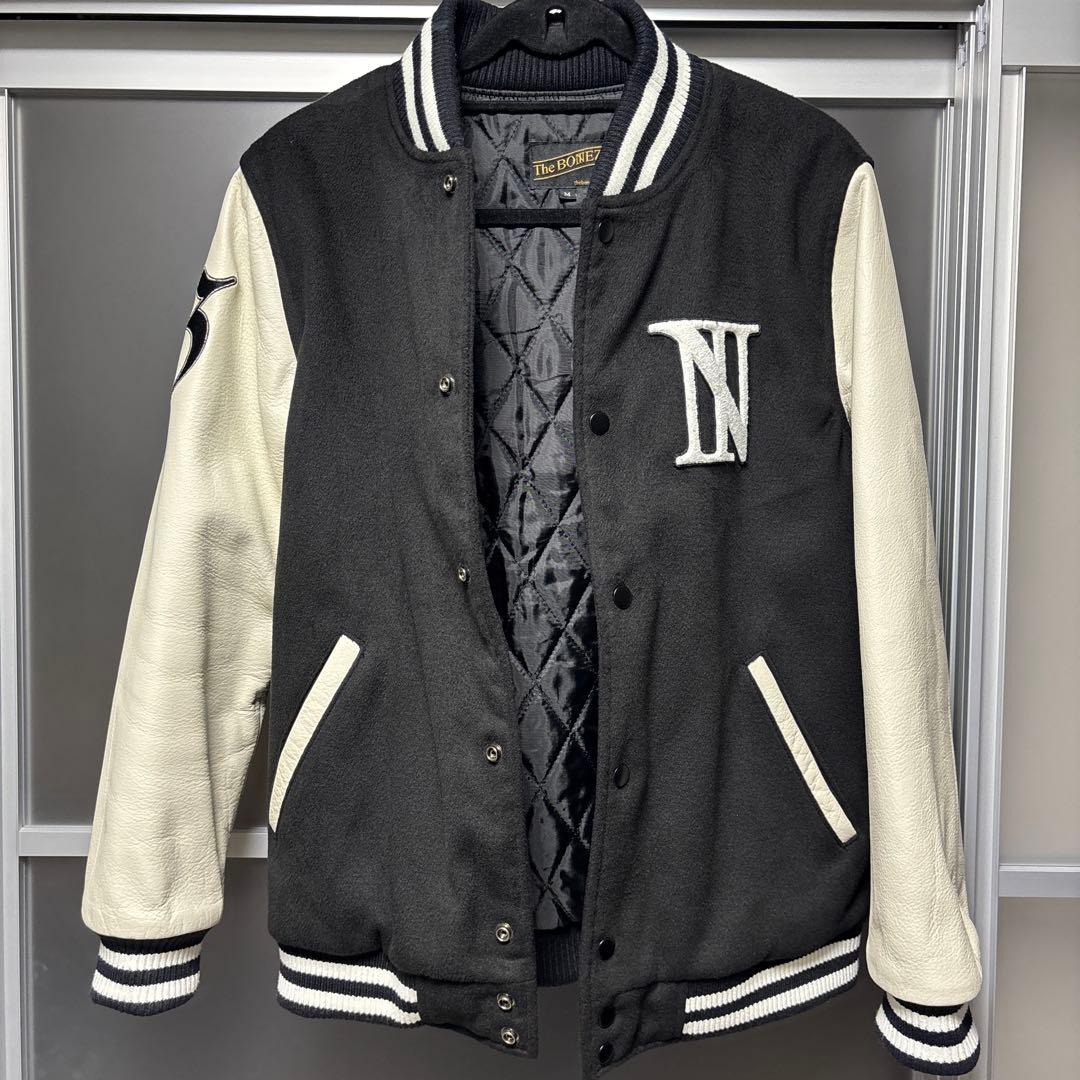 THE BONEZ スタジャン ブラック・ホワイト