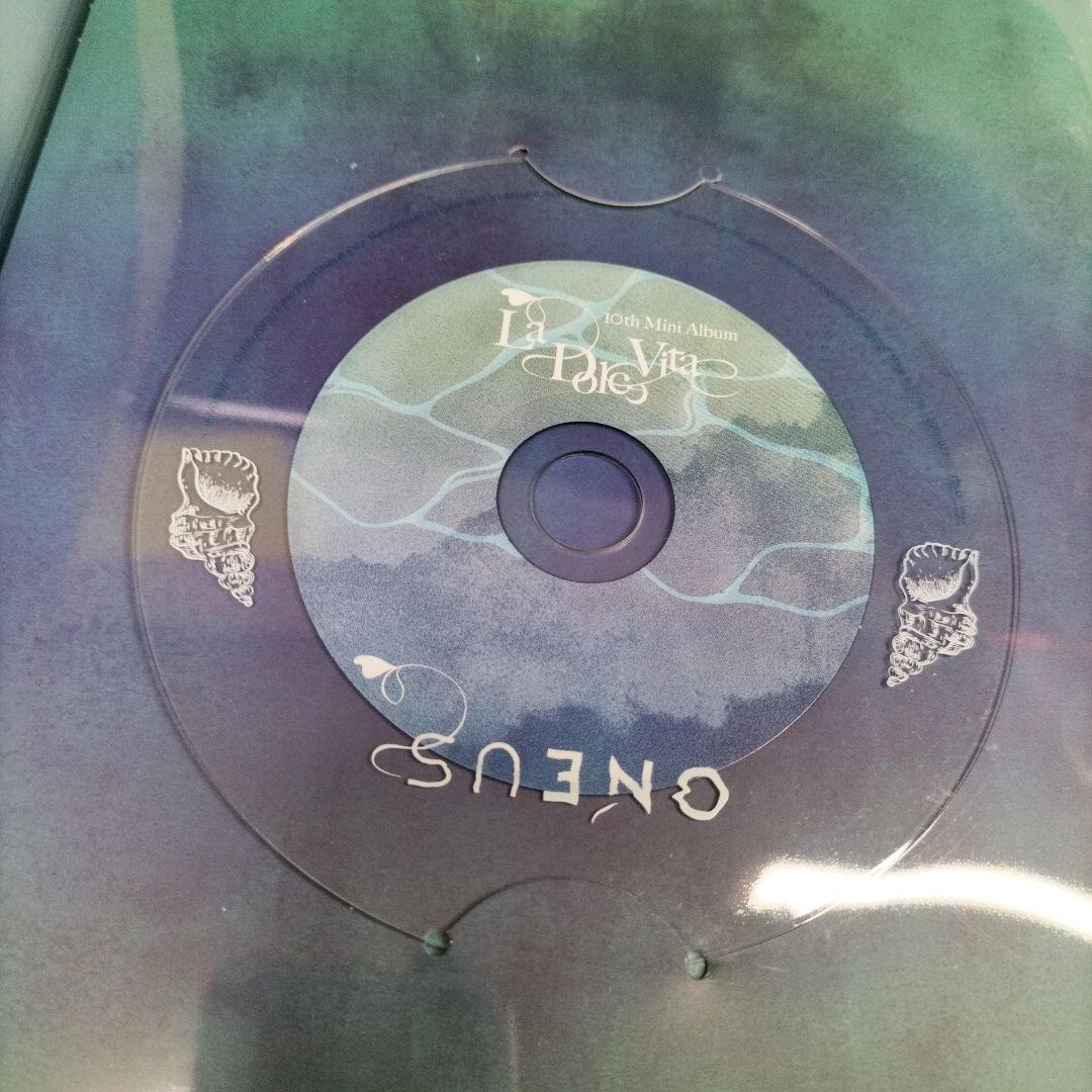 5人分の本物直筆サインカード付き ONEUS「La Dolce Vita」韓国盤