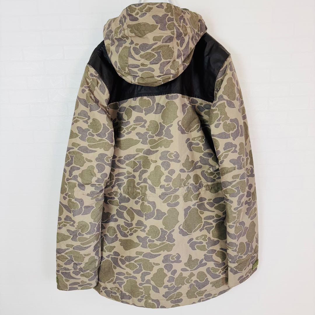 2541【美品】バートン スノボウェア ジャケット レディース 迷彩 カモフラ