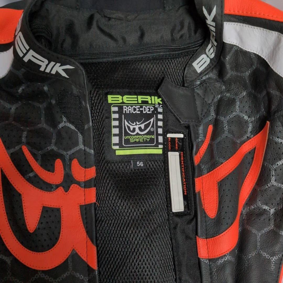 新品　ベリック　レザージャケット　56サイズ　黒／白／赤　BERIK