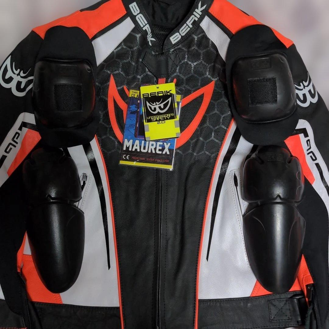 新品　ベリック　レザージャケット　56サイズ　黒／白／赤　BERIK