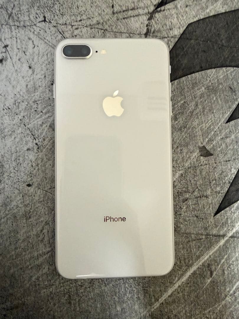 【フィルム1枚おまけ】iPhone8 Plus シルバー 64GB SIMフリー