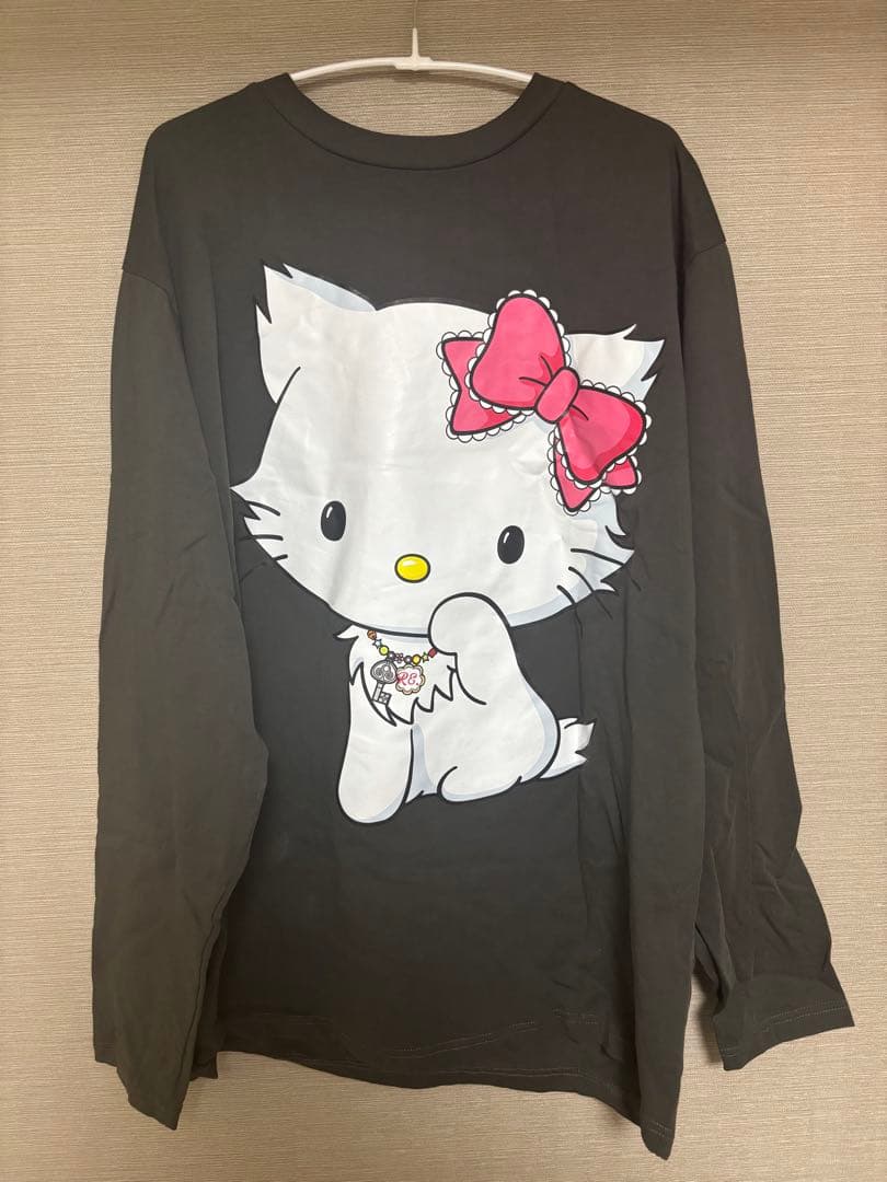 RE. 仲里依紗 アールイードット チャーミーキティロンT ブラック