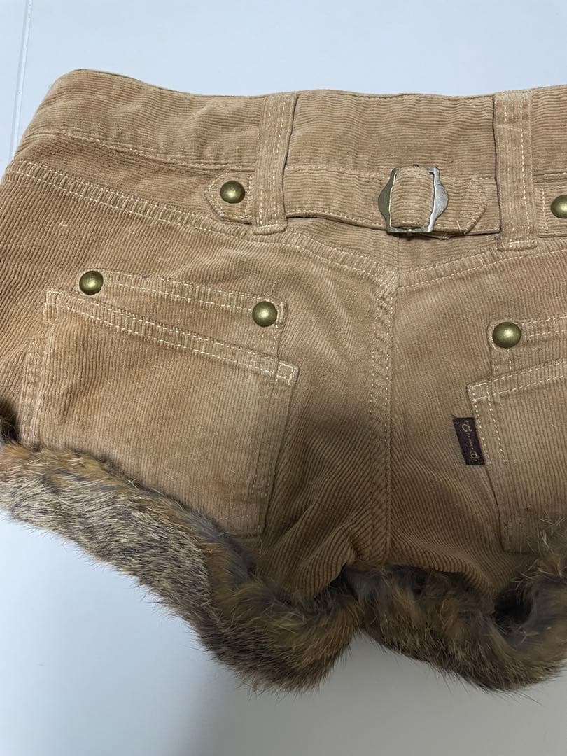 d.i.a美品！コーデュロイファーショーパン