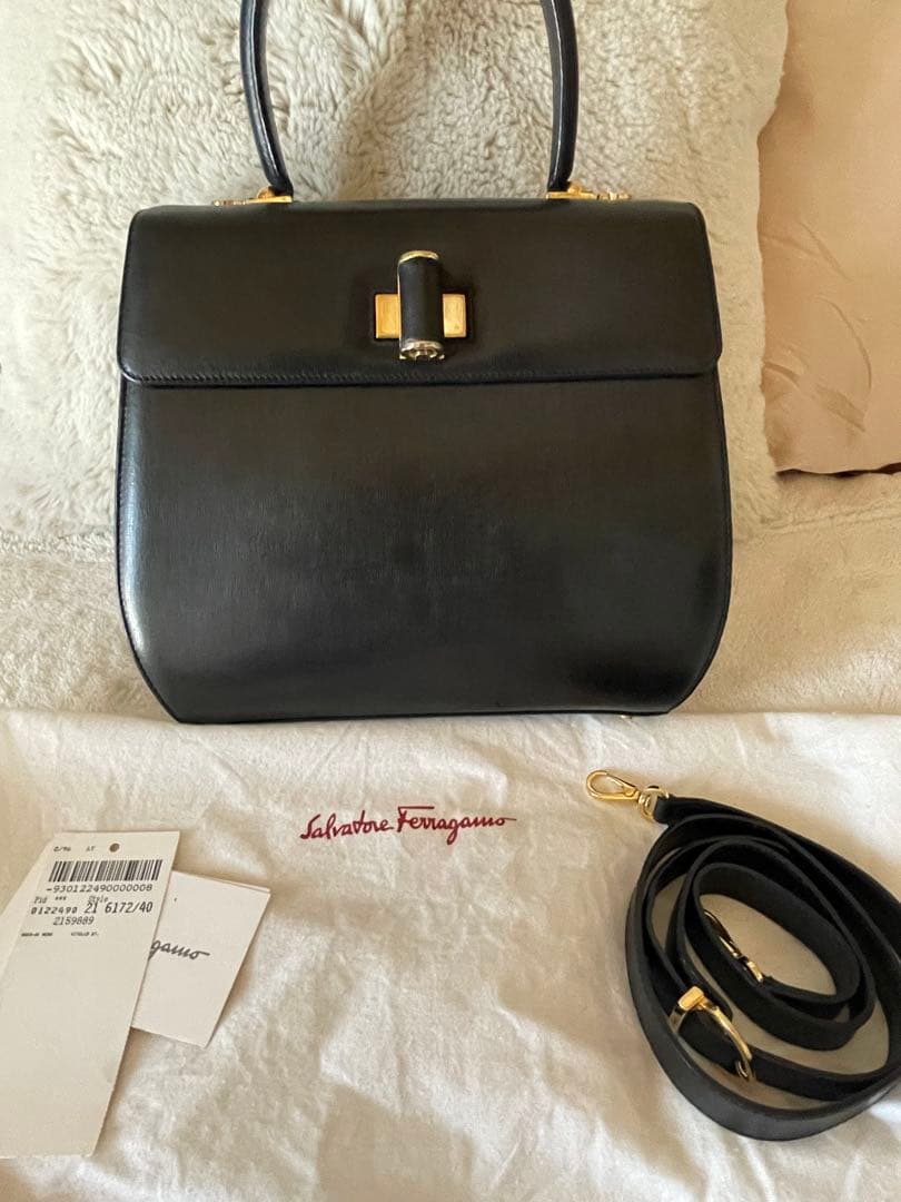 極美品 Ferragamo 2Way トップハンドルバッグ