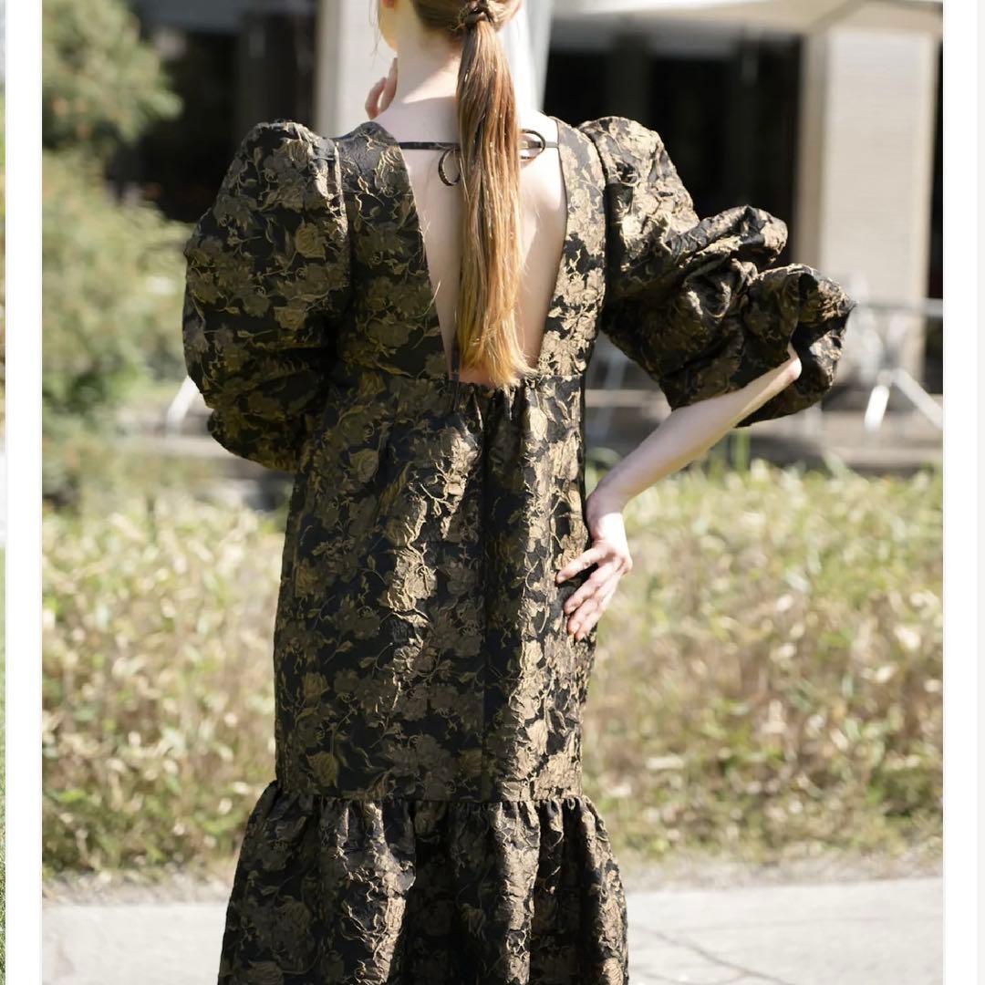 【美品】Acka パフスリーブ ロングワンピース ブラック 花柄 1サイズ