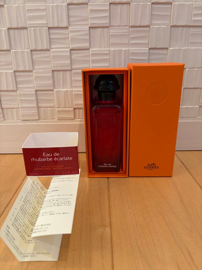 HERMÈS エルメス オー デ コロン オー ドゥ ルバーブ エカルラット