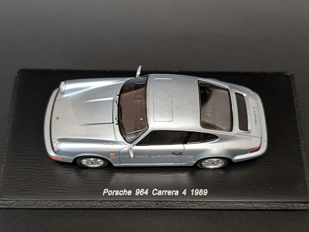スパーク 1/43 Porsche 964 カレラ 4 1989