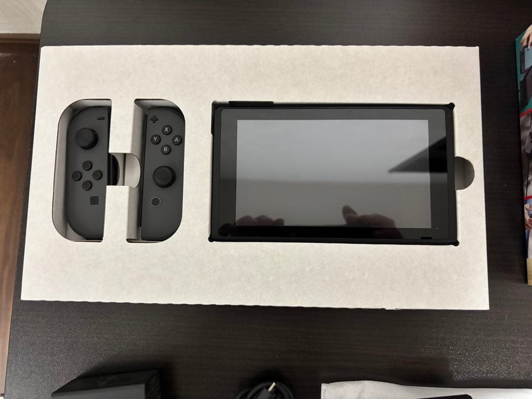Nintendo Switch 本体 + あつまれどうぶつの森