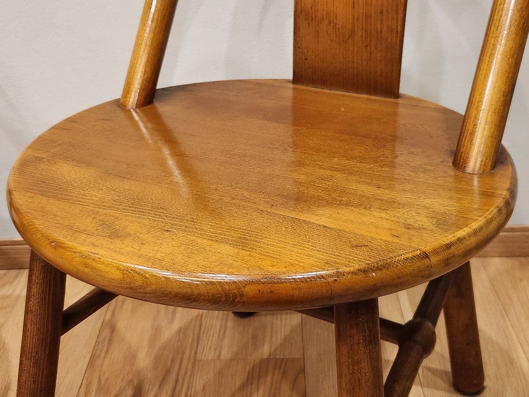 お*ん様 【交渉可】Karimoku　カリモク家具　木製ダイニングチェア　2脚セ