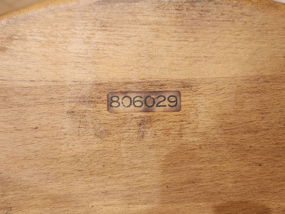 お*ん様 【交渉可】Karimoku　カリモク家具　木製ダイニングチェア　2脚セ