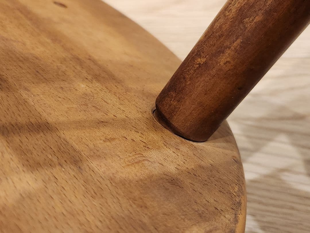 お*ん様 【交渉可】Karimoku　カリモク家具　木製ダイニングチェア　2脚セ