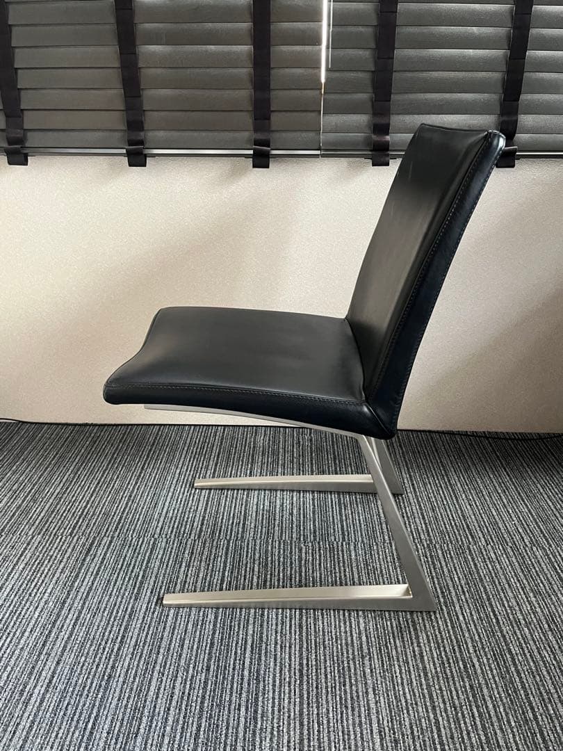 BoConcept Mariposa Deluxe ダイニングチェア ②