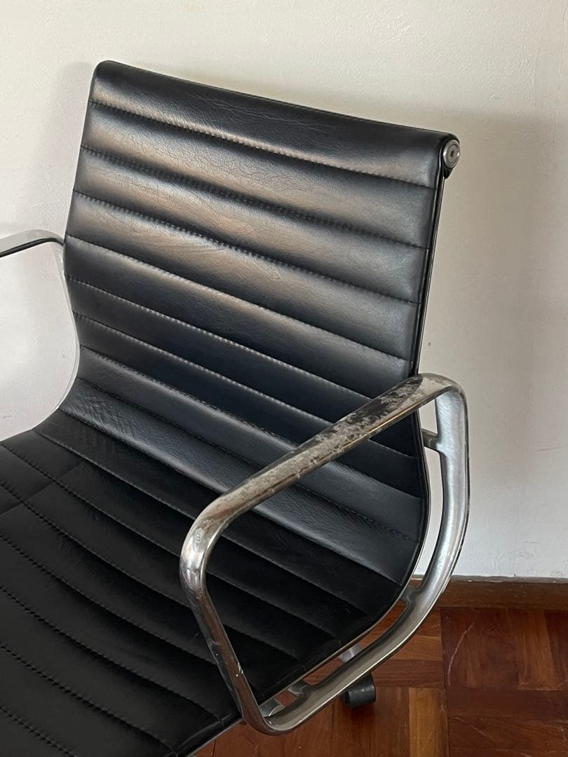 ハーマンミラー イームズ アルミナム グループ デスク チェア 本革