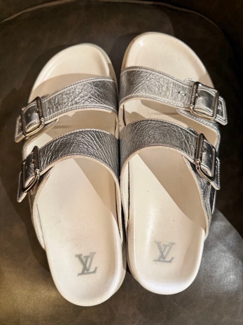 ルイヴィトン　レザー ミュール スライドサンダル シルバー 9