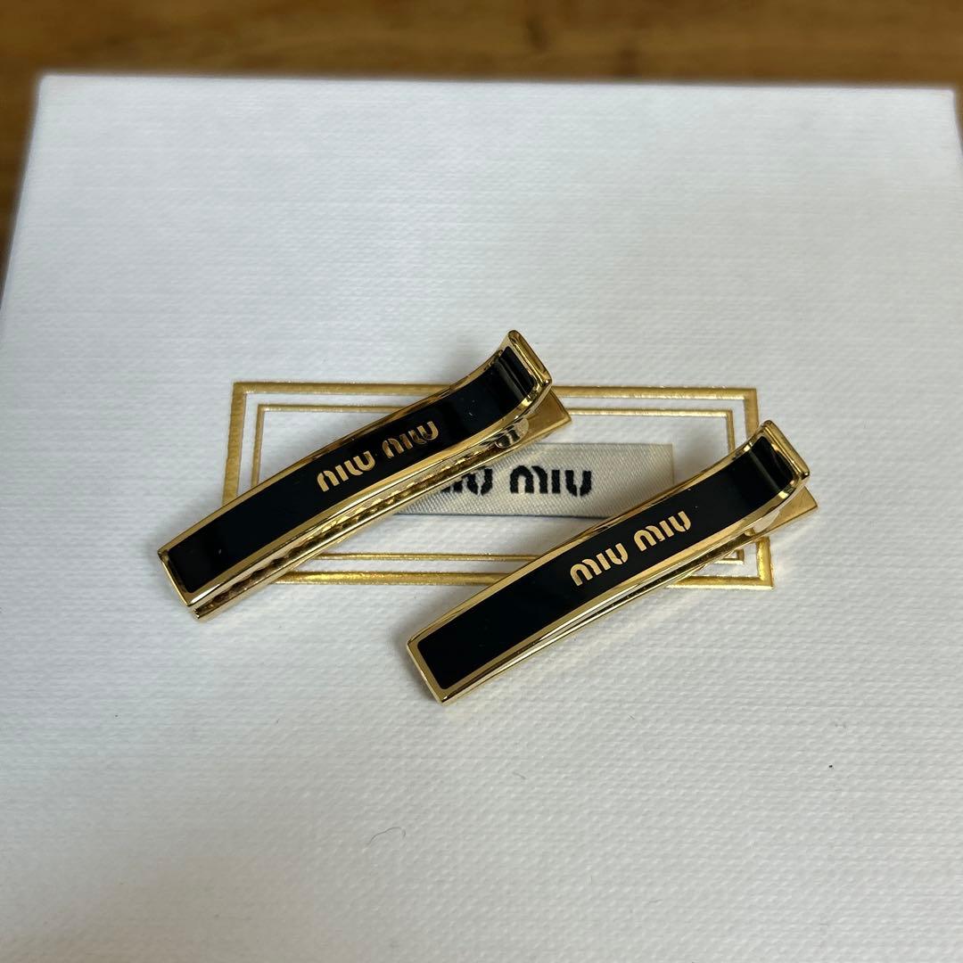 miu miu ヘアピン バレッタ 2個セット ロゴ 正規品 ブラック 黒