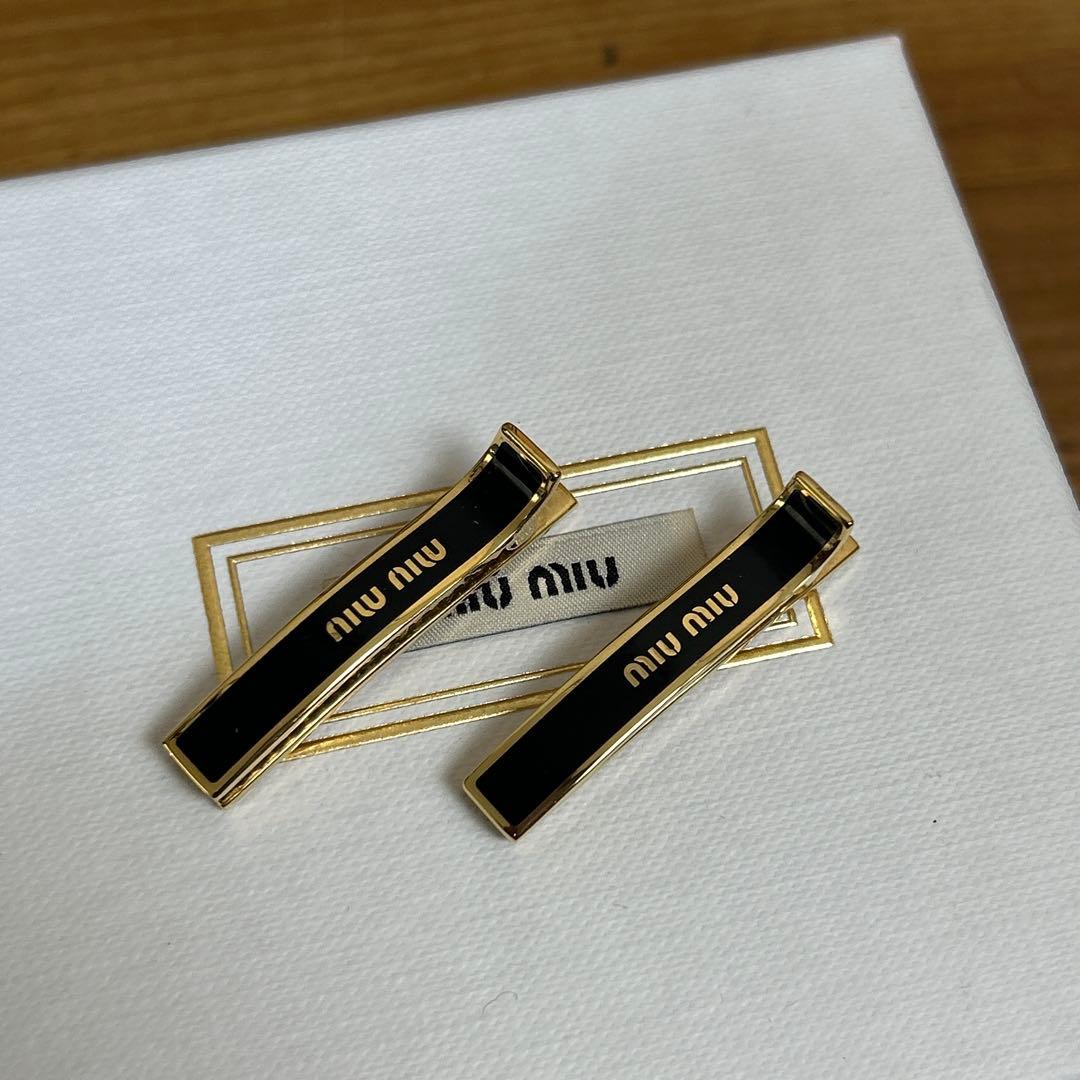 miu miu ヘアピン バレッタ 2個セット ロゴ 正規品 ブラック 黒