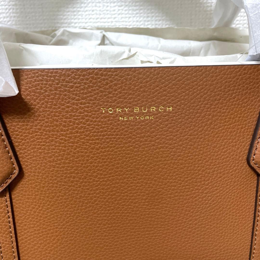 新品　トリーバーチ　トートバッグペリー　A4対応