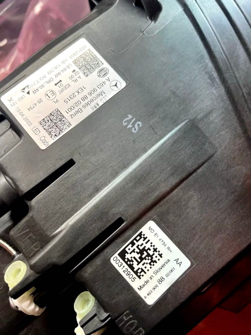 L*o様 【業界最安値】　Gクラス　G63AMG 純正ヘッドライト左右セット