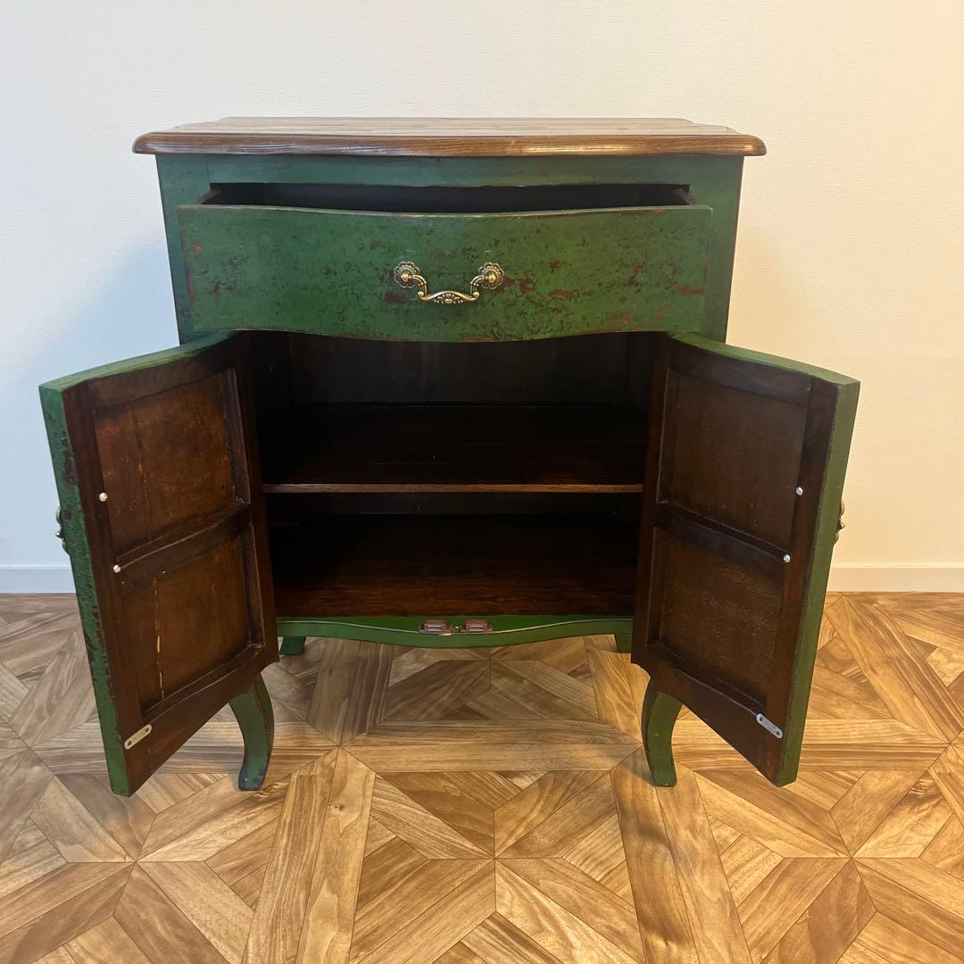 緑の木製サイドテーブル　アンティーク
