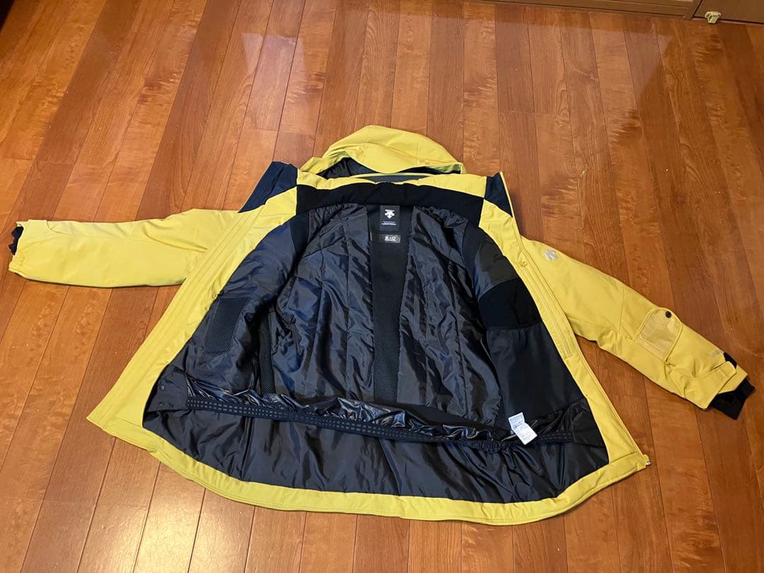 デサント　S.I.O INSULATED スキーウェア X上下セット　中古