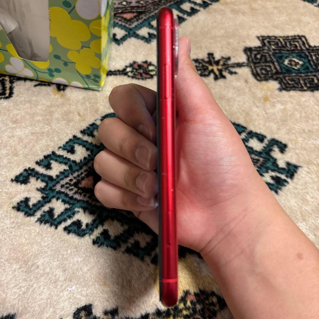 iPhone 11 Red 本体